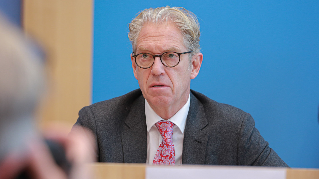 Gesundheitsminister Jens Spahn bremst Kassenarzt-Chef im Impfstreit aus