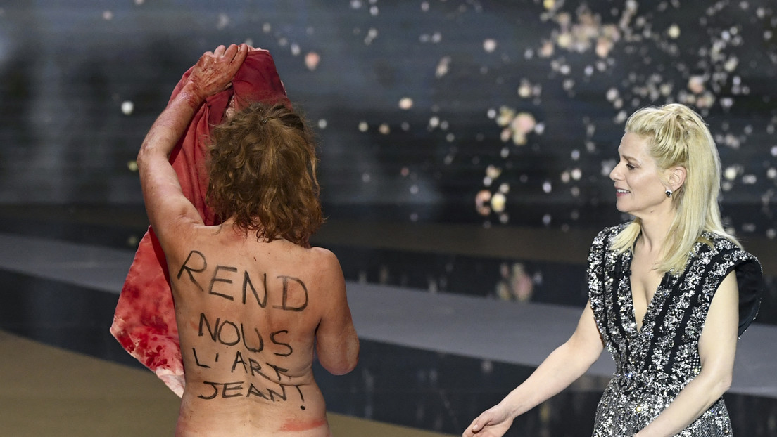 "Keine Kultur, keine Zukunft": Nackter Protest gegen Corona-Auflagen in Frankreich bei César-Vergabe
