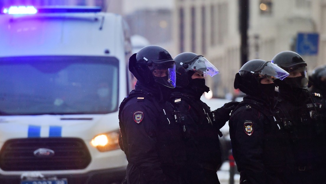 Moskau: Polizei beendet Treffen verbotener Gruppe um Ex-Oligarchen Chodorkowski – Festnahmen