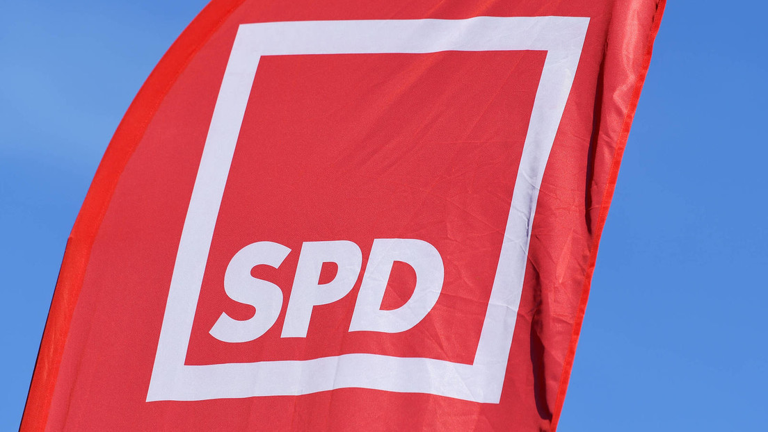 SPD-Politiker versprechen radikale Transparenz