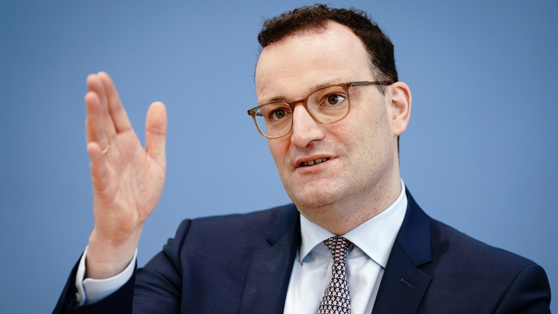 Gesundheitsminister Spahn: Zu Ostern nur draußen mit anderen treffen