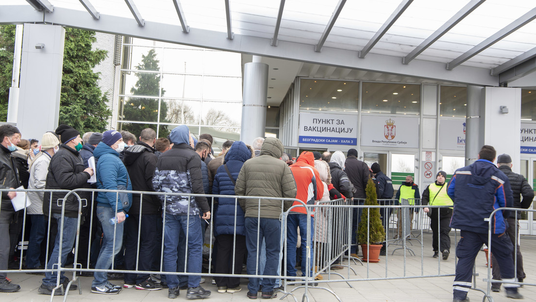 Ein Herz für die Nachbarn: Serbien impft Menschen aus Nachbarländern gegen Corona