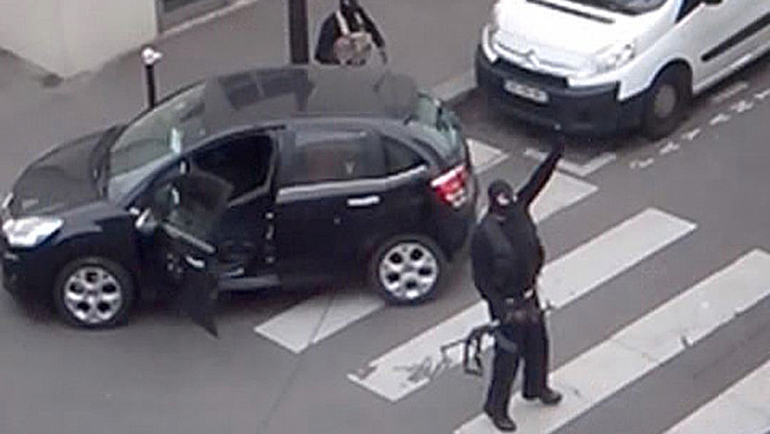"Waren es Platzpatronen?" Neues Video zeigt, wie Paris-Attentäter ein Polizeiauto beschießen