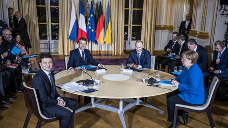 Wladimir Selenskij ist vor dem Normandie-Quartett zu persönlichen Treffen bereit
