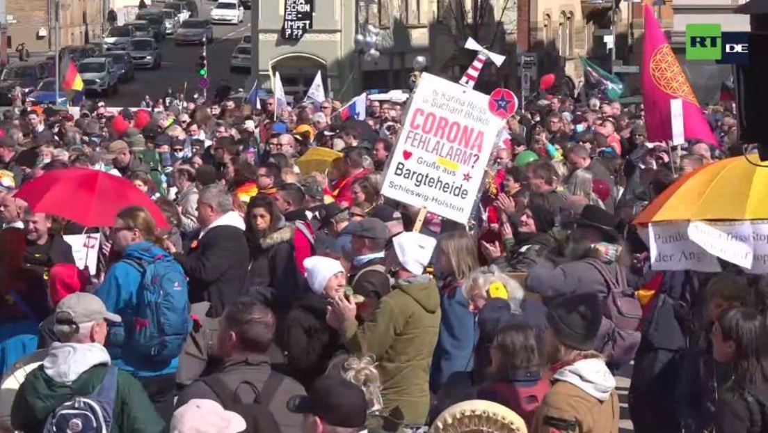 LIVE: "Querdenken"-Protest in Stuttgart gegen Corona-Lockdown