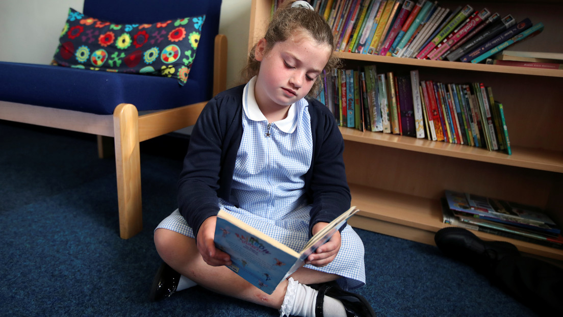 Mangelnde Lesekompetenz nach Corona-Lockdowns: Großbritannien erwägt Notfallplan für Grundschulen