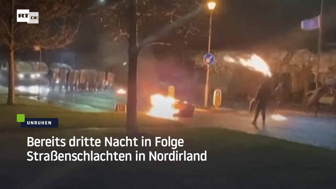 Nordirland: Bereits dritte Nacht in Folge Straßenschlachten zwischen Jugendlichen und Polizei