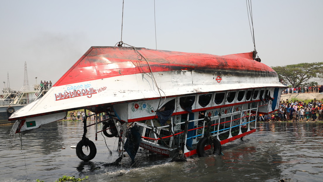Bangladesch: Fähre sinkt mit 50 Menschen an Bord – mindestens 26 Tote