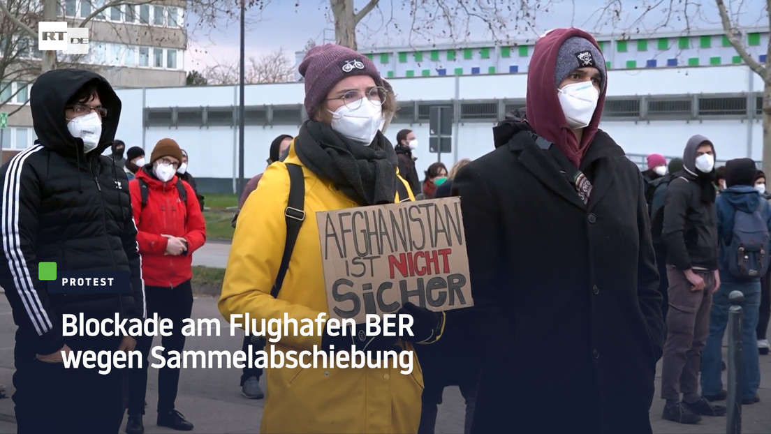 Berlin: Blockade am Flughafen BER wegen Sammelabschiebung