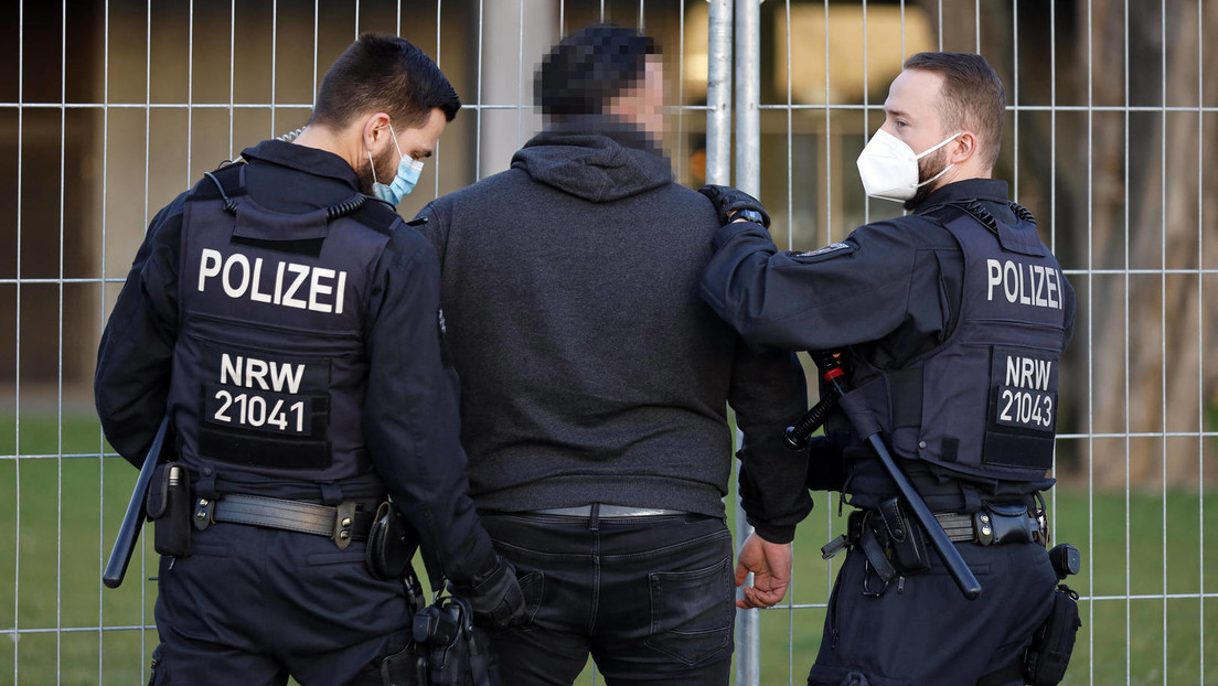 Köln verhängt die erste Ausgangssperre seit dem Zweiten Weltkrieg