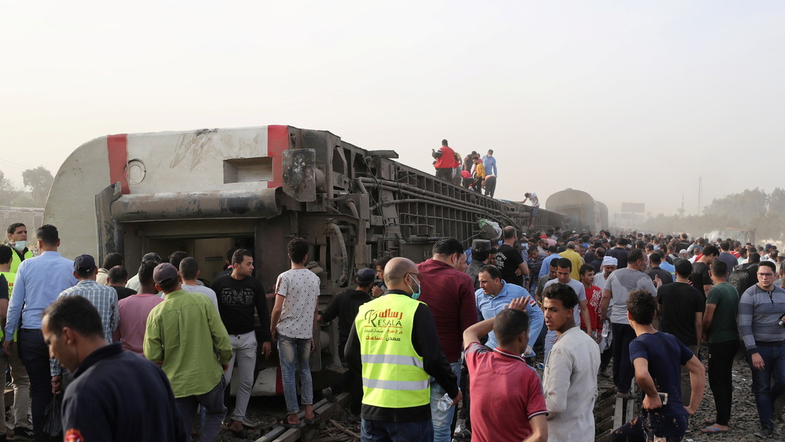 Mindestens acht Tote und etwa 100 Verletzte bei Zugunglück in Ägypten