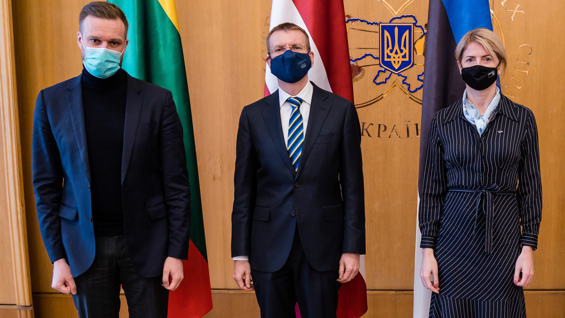 "Solidarität mit Tschechien" – Baltische Länder weisen russische Diplomaten aus