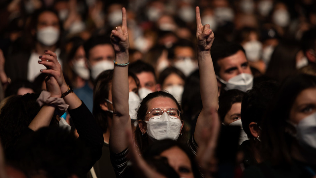 "Keine Anzeichen" von COVID-Übertragung nach Test-Konzert mit 5.000 Besuchern in Barcelona