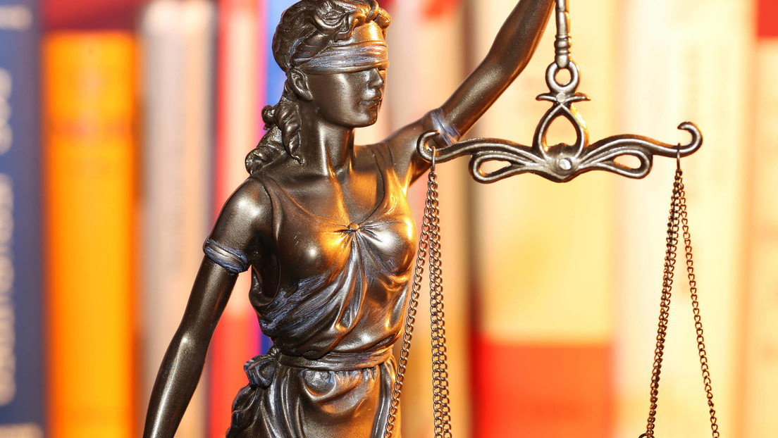 Wegen Corona-Rechtsprechung: Ehemaliger Richter gibt Bundesverdienstkreuz zurück