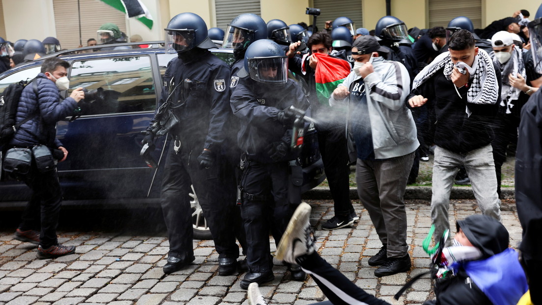 Deutschland: Proteste gegen Israels Vorgehen führen teilweise zu Ausschreitungen (Fotos)