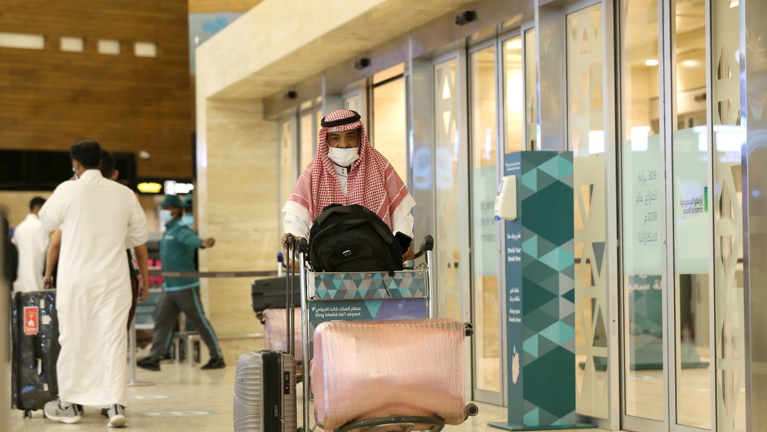 Kampf gegen "Impfskepsis": Saudi-Arabien verbietet Nichtgeimpften Reisen und Pilgerfahrten