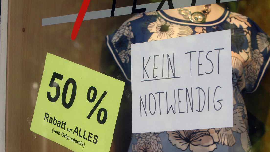 Opposition und Wirtschaftsverbände fordern Ende der Testpflicht im Einzelhandel