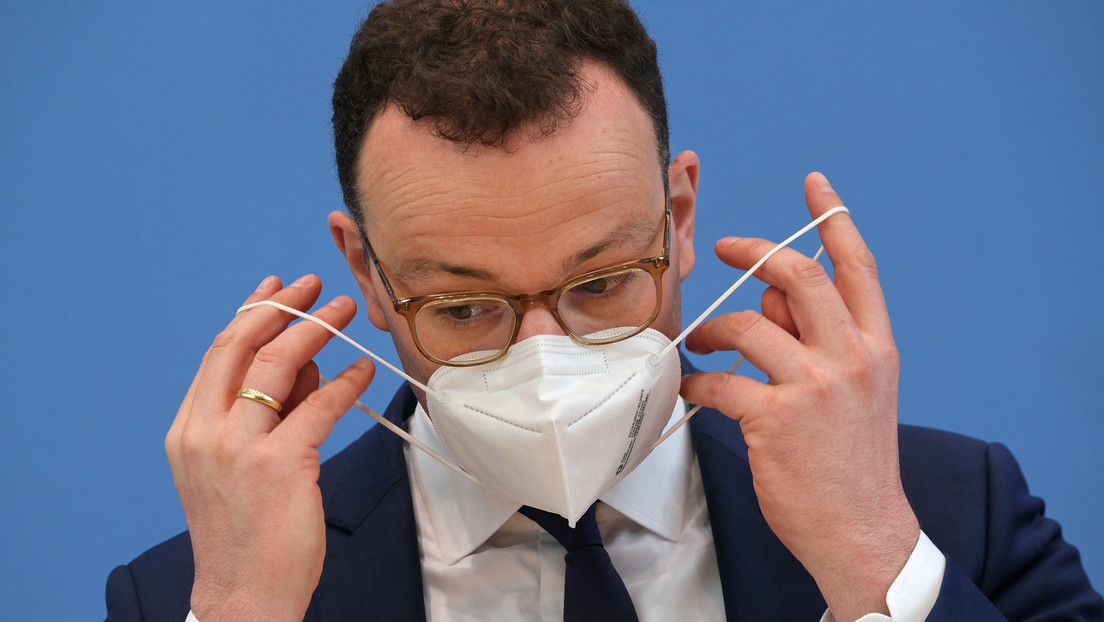 "Eine Fehlentscheidung": Deutscher Hygiene-Spezialist fordert Aufhebung der FFP2-Maskenpflicht