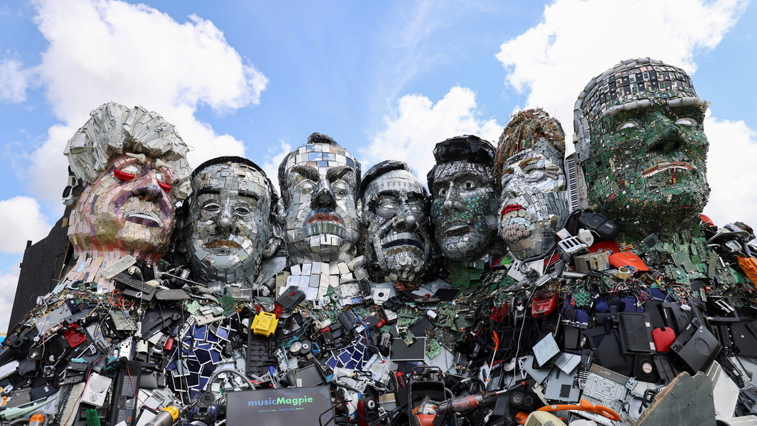 "Mount Recyclemore": Porträts der G7-Staatschefs aus Elektroschrott in Großbritannien errichtet