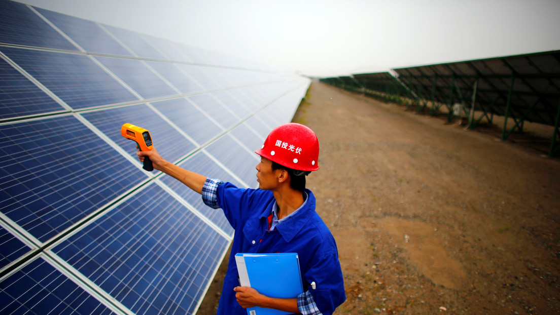 Chinas Solarindustrie fordert Hersteller auf, keine Rohstoffe zu horten
