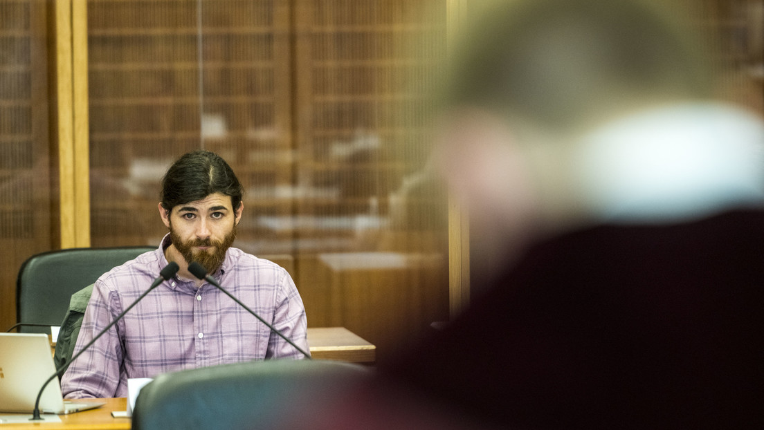 Prozess wegen Terrorverdachts: Franco A. nimmt Stellung zu Notizen über Politiker und Waffen