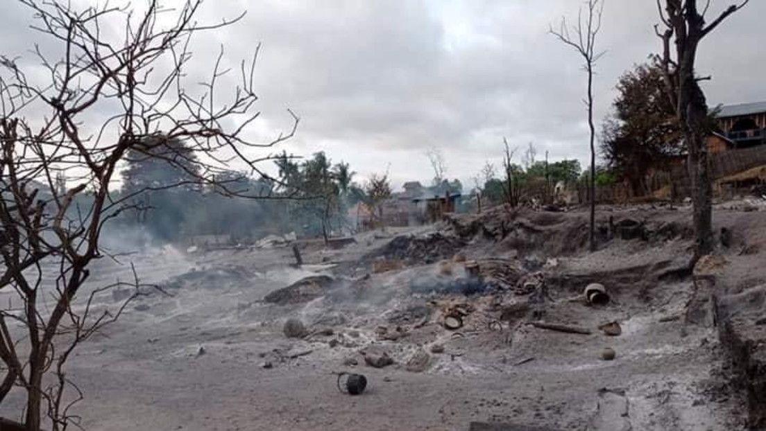 Putsch in Myanmar: Dorf nach Zusammenstößen niedergebrannt