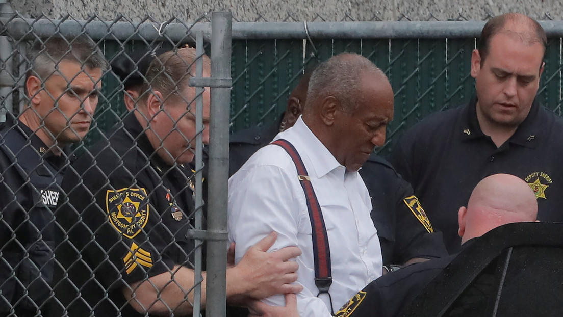 US-Gericht kippt Verurteilung wegen sexueller Nötigung : Bill Cosby kommt frei