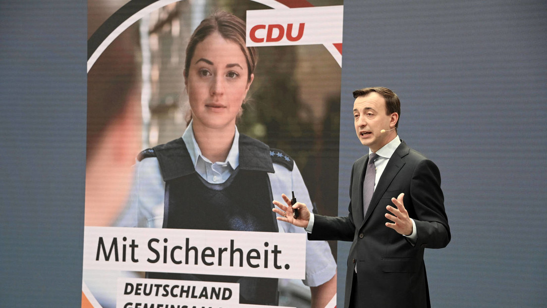 Wahlwerbung mit falscher Polizistin auf CDU-Plakat "könnte strafbar sein"