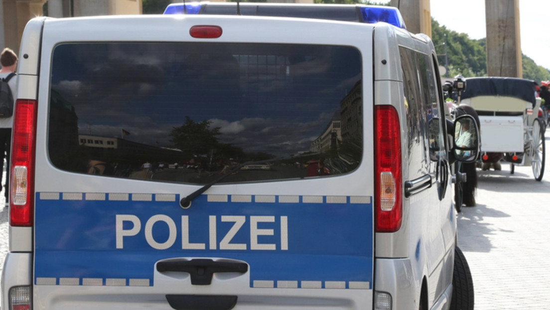 Berlin: Polizei durchsucht Wohnungen von Polizisten – Verdacht der Volksverhetzung