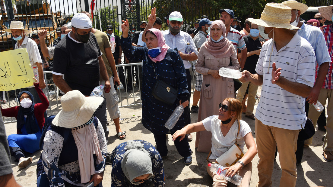 Ausgangssperre und Versammlungsverbot in Tunesien verhängt