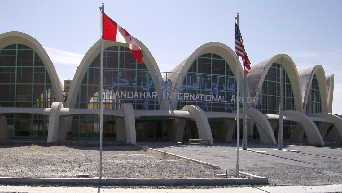 Taliban attackieren Flughafen Kandahar: Zwei Raketen schlagen auf Start- und Landebahn ein