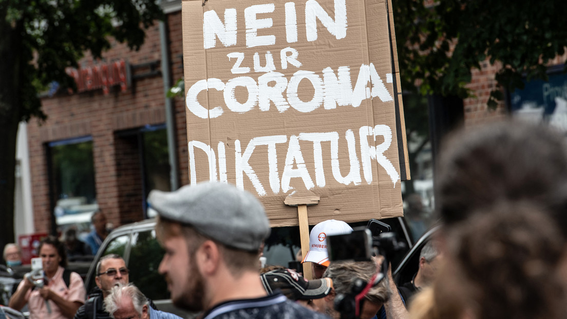Trotz Verbots: Tausende demonstrieren in Berlin gegen Corona-Maßnahmen