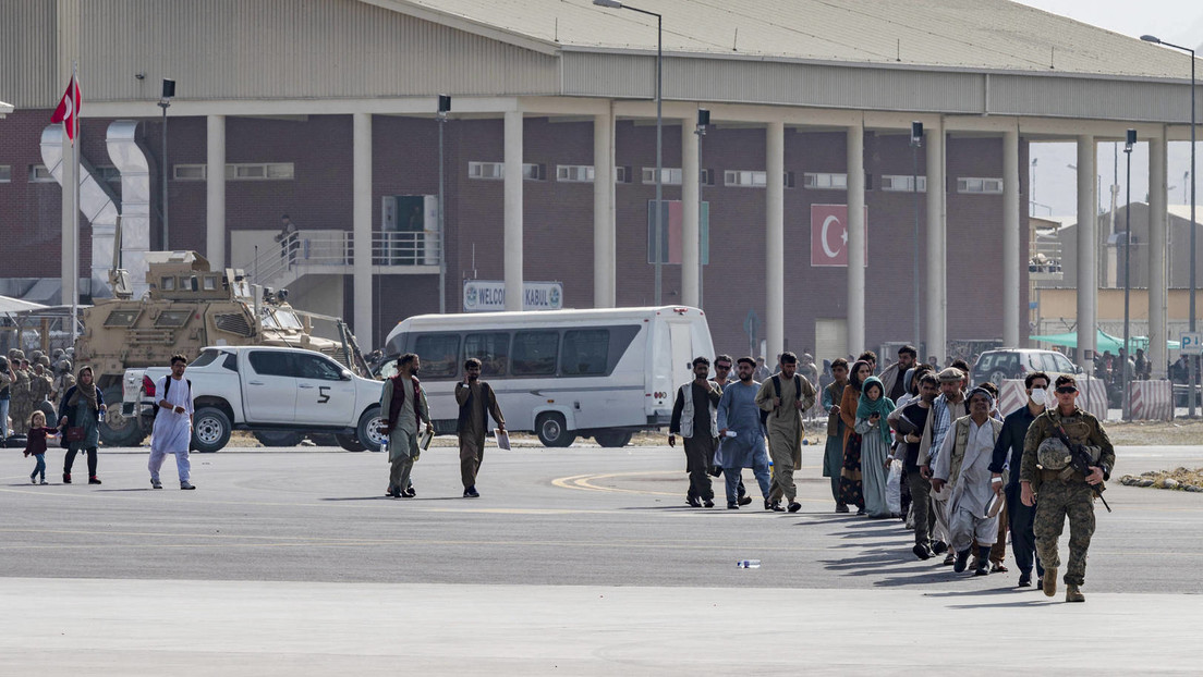 Feuergefecht am Flughafen Kabul: Afghanische Sicherheitskraft getötet