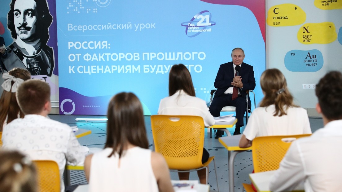 Ehrlich oder frech? Putin verwechselt zwei Kriege – Schüler korrigiert ihn