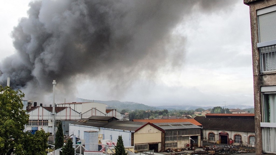 Frankreich: Brand in Fabrik in Pamiers – Anwohner sollen in den Häusern bleiben