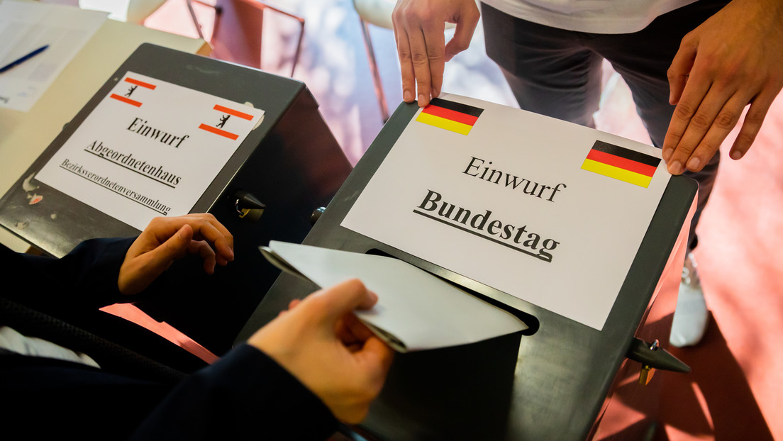 Berlin: Superwahlsonntag mit vier Abstimmungen hat begonnen