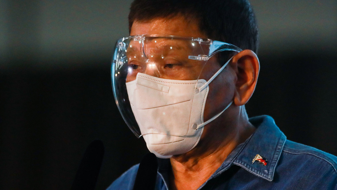Duterte: Lasst uns sie impfen, während sie schlafen