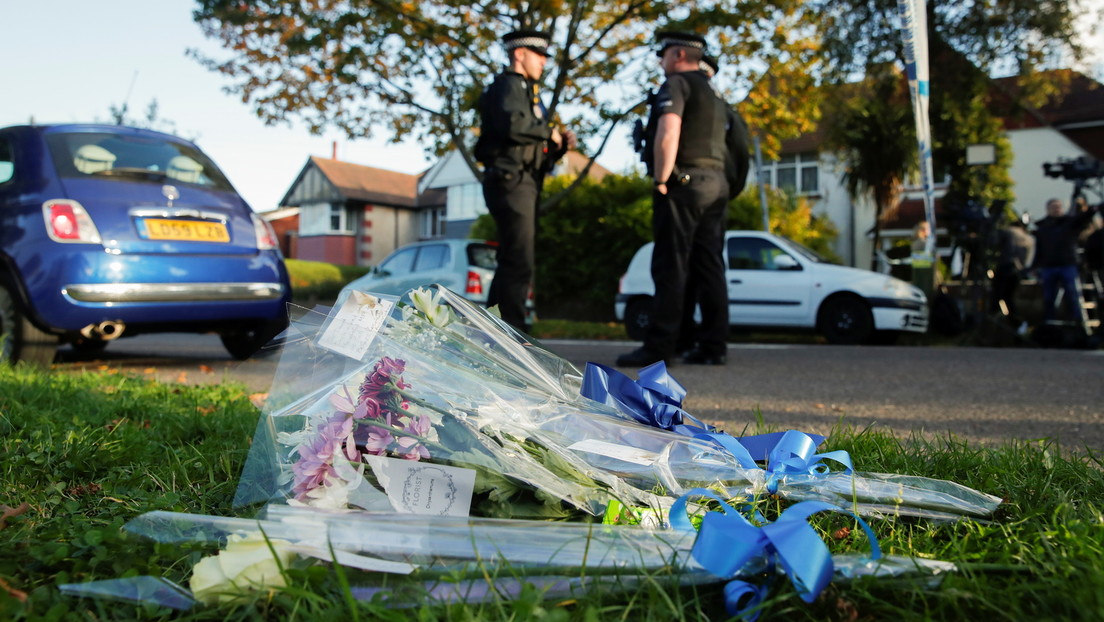 Britische Polizei stuft tödlichen Angriff auf Tory-Abgeordneten als Terrorakt ein