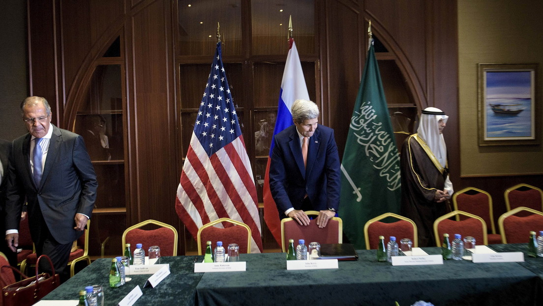 Wechselnde Allianzen und Diplomatie der Hass-Liebe: USA, Russland und Saudi-Arabien verhandeln in Doha