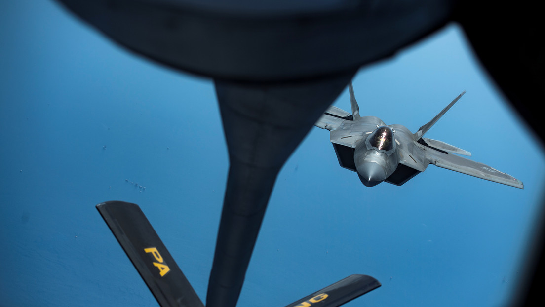 Gegen "russische Gefahr" - USA entsenden F-22 Tarnkappen-Kampfjets nach Osteuropa