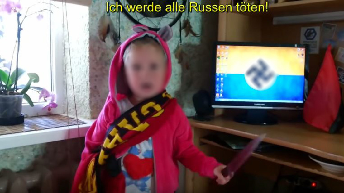 Ukrainisches Kleinkind mit Küchenmesser im Hassvideo: "Asow wird helfen und ich werde alle Russen töten"