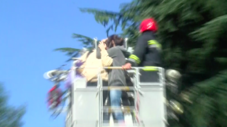 Georgien: Einsturz eines Wohnhauses in Batumi – Menschen unter Trümmern verschüttet