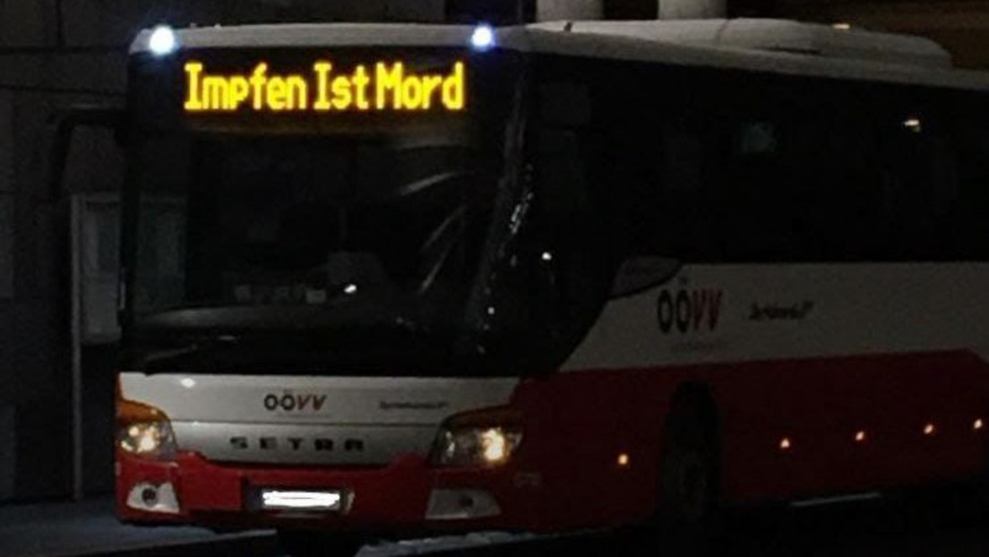 "Impfen ist Mord": Verantwortlicher Busfahrer wurde ermittelt und fristlos entlassen