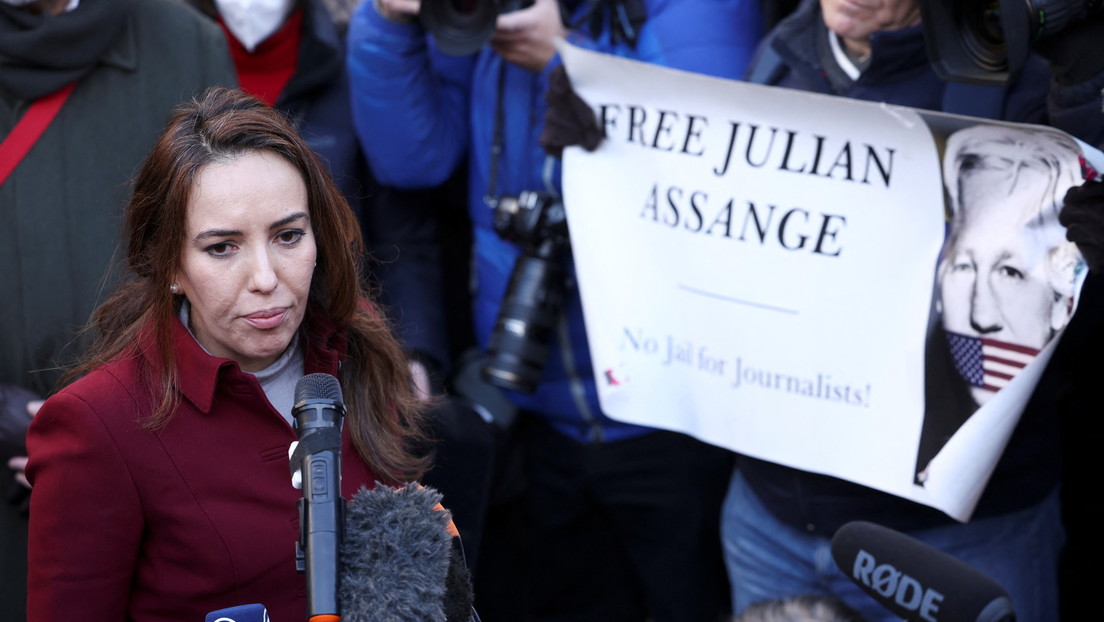 Julian Assanges Verlobte: WikiLeaks-Gründer erlitt Ende Oktober Gehirnschlag