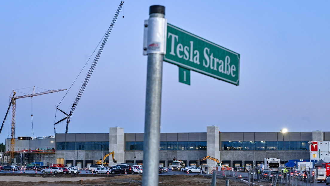 Genehmigungsverfahren für Tesla-Fabrik läuft noch immer - Termin für Eröffnung verschiebt sich