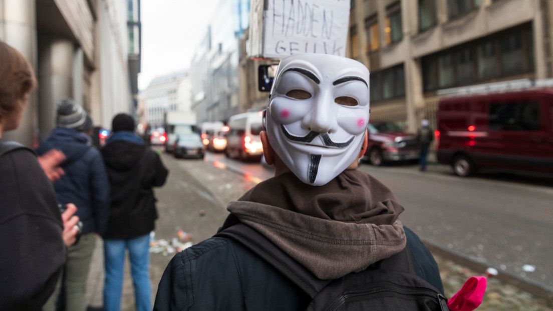 Anonymous für Anfänger - Hacktivisten geben Anleitung für Neulinge, um online gegen IS zu kämpfen