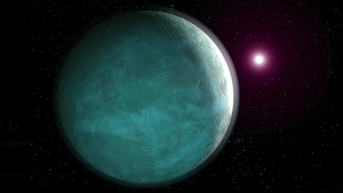 Possibly water present: News from an exoplanet