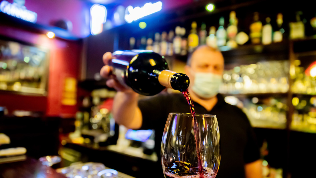 Wein ist fein, Bier lass sein: Alkohol und COVID