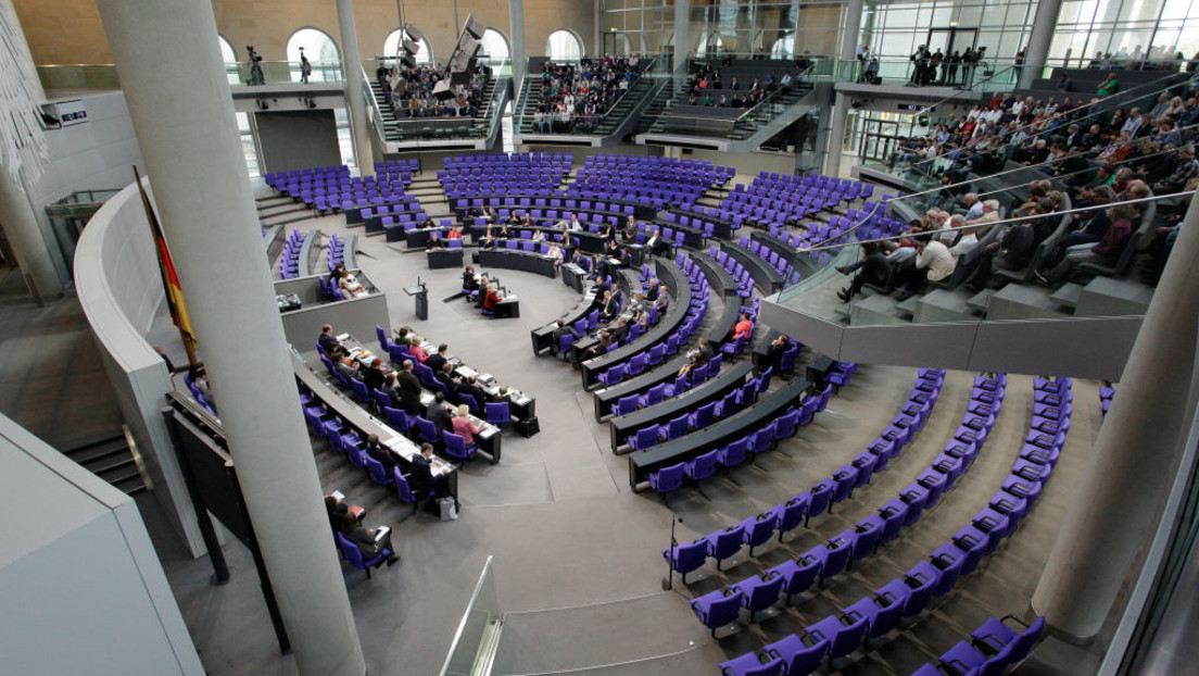 Sonderregelung im Bundestag: Genesenenstatus gilt für Abgeordnete weiterhin volle sechs Monate