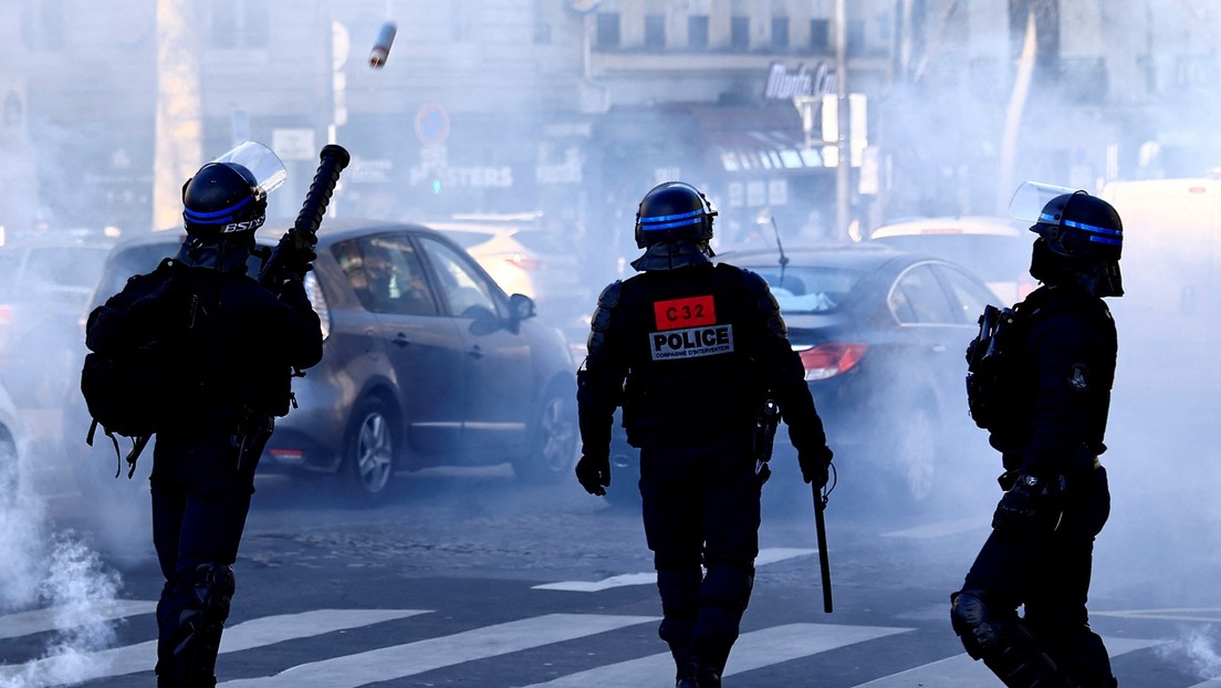"Freiheitskonvoi" – Französischer Corona-Protest eskaliert im Tränengasnebel
